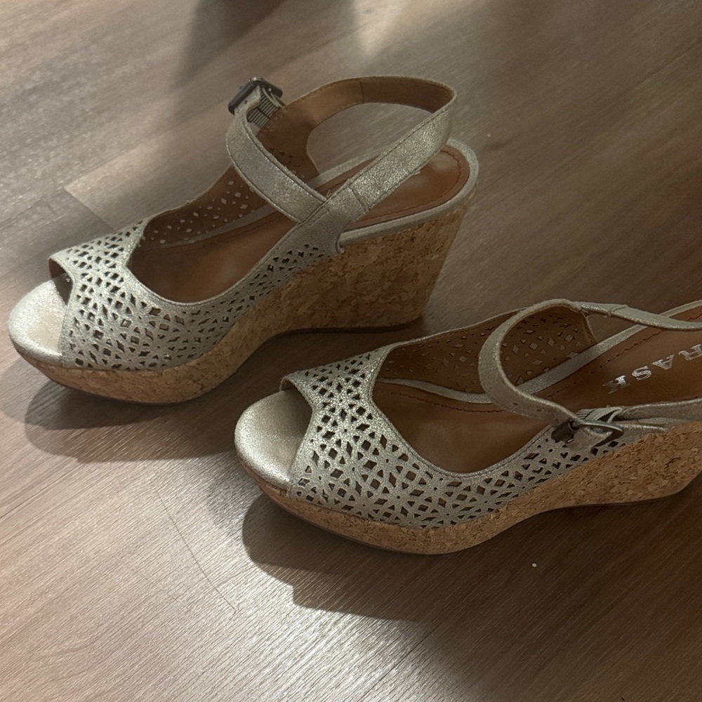 Trask Metallic Wedge Sandals